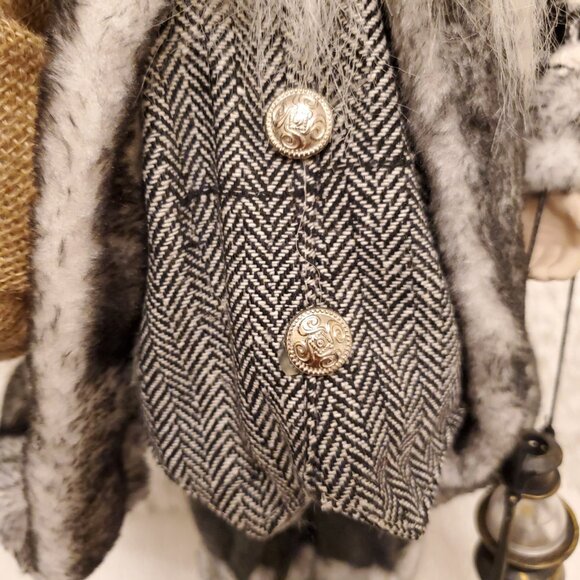 NWT White Pine Free Standing Santa Black White Plaid Herringbone Holiday Decor - Picture 9 of 17